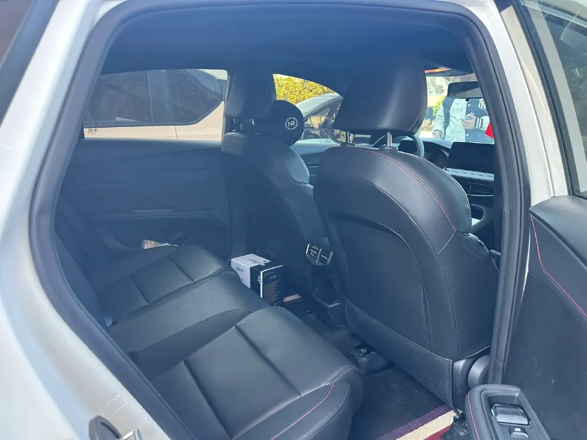 2025 MG 5 1.5T 181HP L4 7DCT,autocango,china used car exporter,china ev exporter,chinese used car exporter,chinese used ev exporter