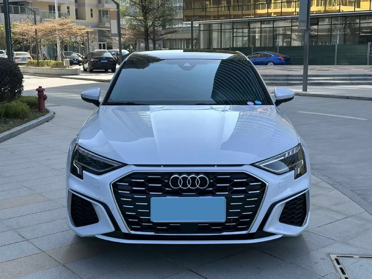 2024 Audi A3 1.4T 150HP L4 7DCT,autocango,china used car exporter,china ev exporter,chinese used car exporter,chinese used ev exporter
