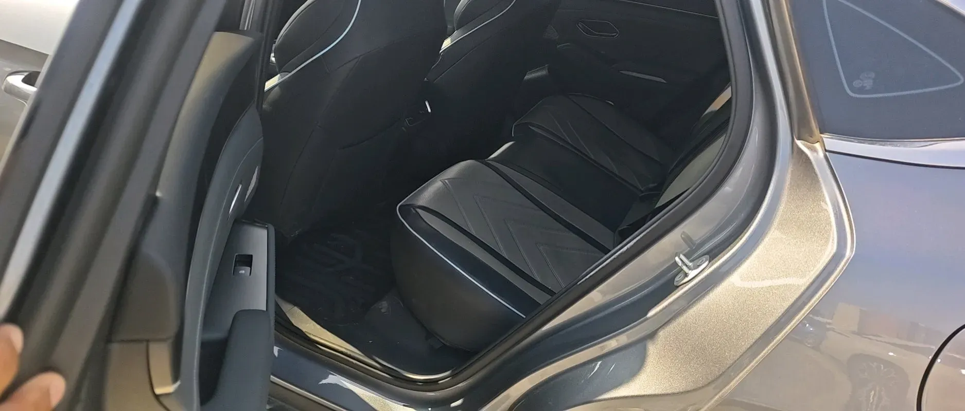 2024 BYD QinL 1.5L 101HP L4 E-CVT PHEV 15.87KWH,autocango,china used car exporter,china ev exporter,chinese used car exporter,chinese used ev exporter