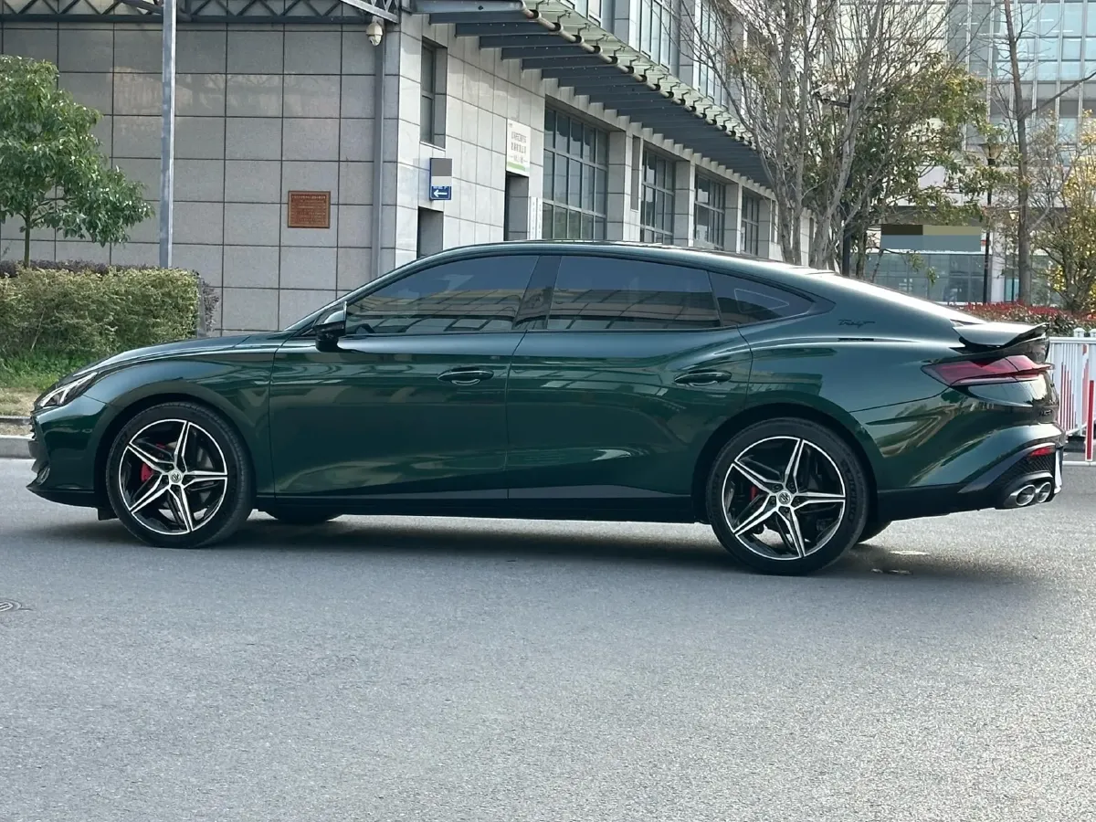 2025 MG 7 2.0T 261HP L4 9AT,autocango,china used car exporter,china ev exporter,chinese used car exporter,chinese used ev exporter
