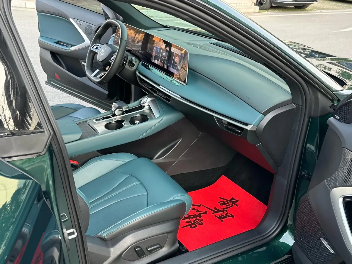 2025 MG 7 2.0T 261HP L4 9AT,autocango,china used car exporter,china ev exporter,chinese used car exporter,chinese used ev exporter