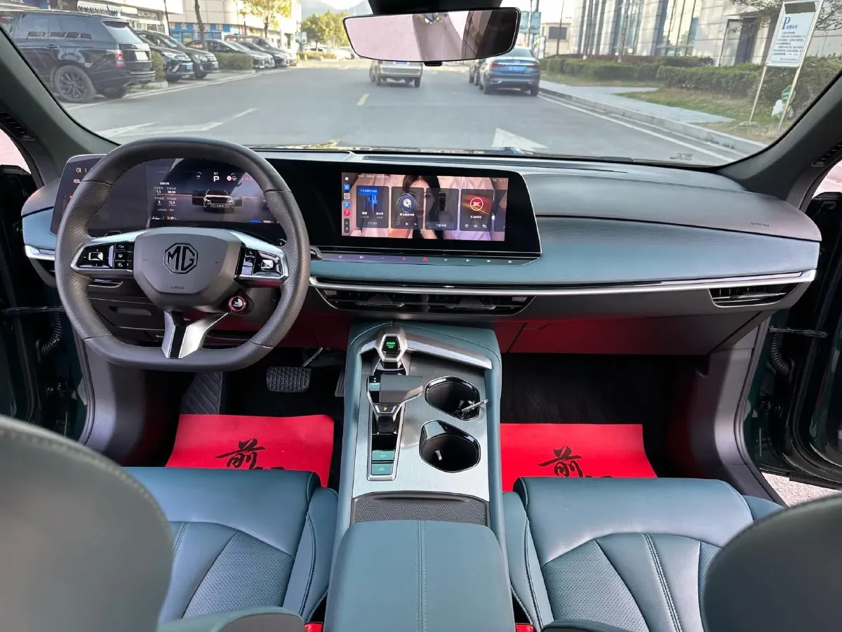 2025 MG 7 2.0T 261HP L4 9AT,autocango,china used car exporter,china ev exporter,chinese used car exporter,chinese used ev exporter
