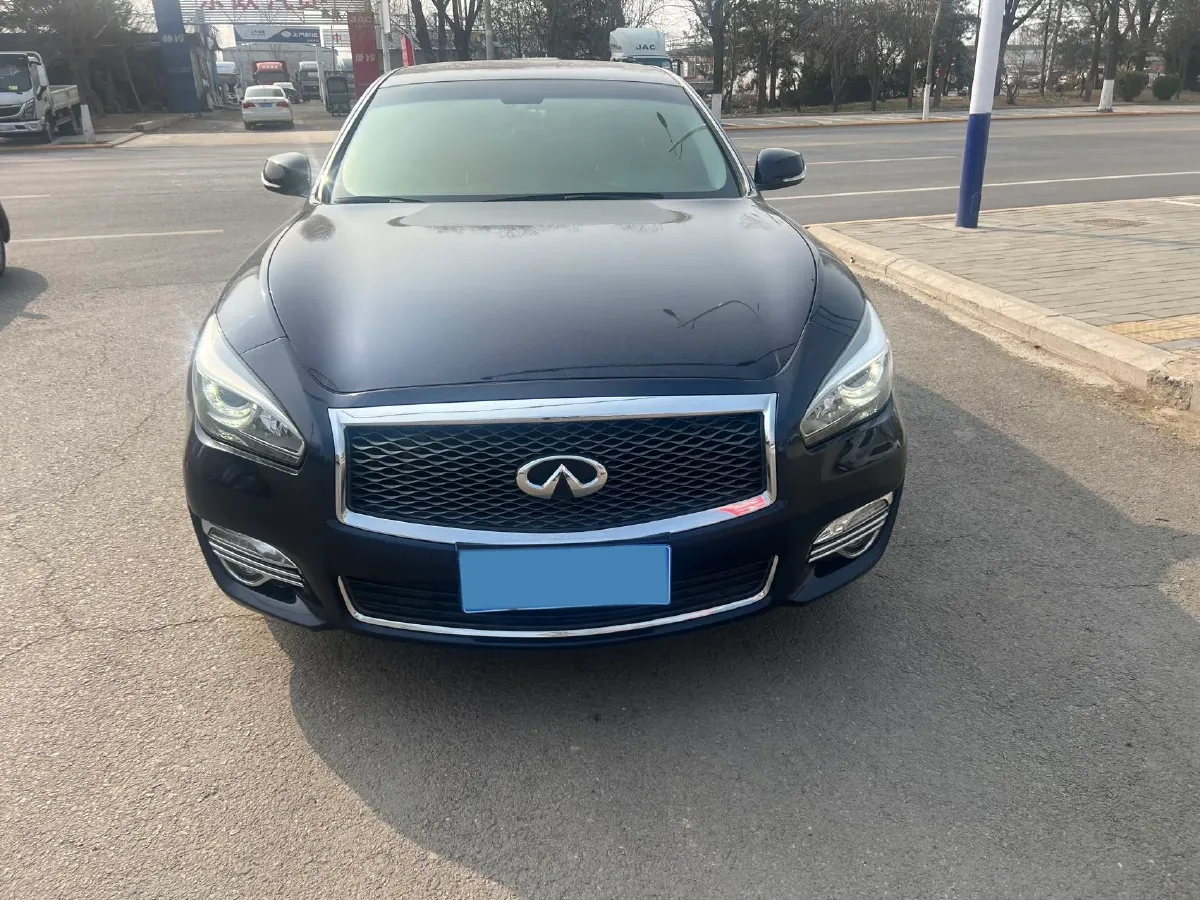 2019 Alfa Romeo Giulia 2.0T 280HP L4 8AT,autocango,china used car exporter,china ev exporter,chinese used car exporter,chinese used ev exporter