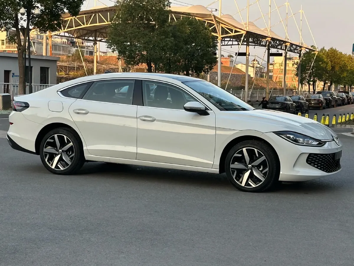 2025 Volkswagen Lamando 1.4T 150HP L4 7DCT,autocango,china used car exporter,china ev exporter,chinese used car exporter,chinese used ev exporter