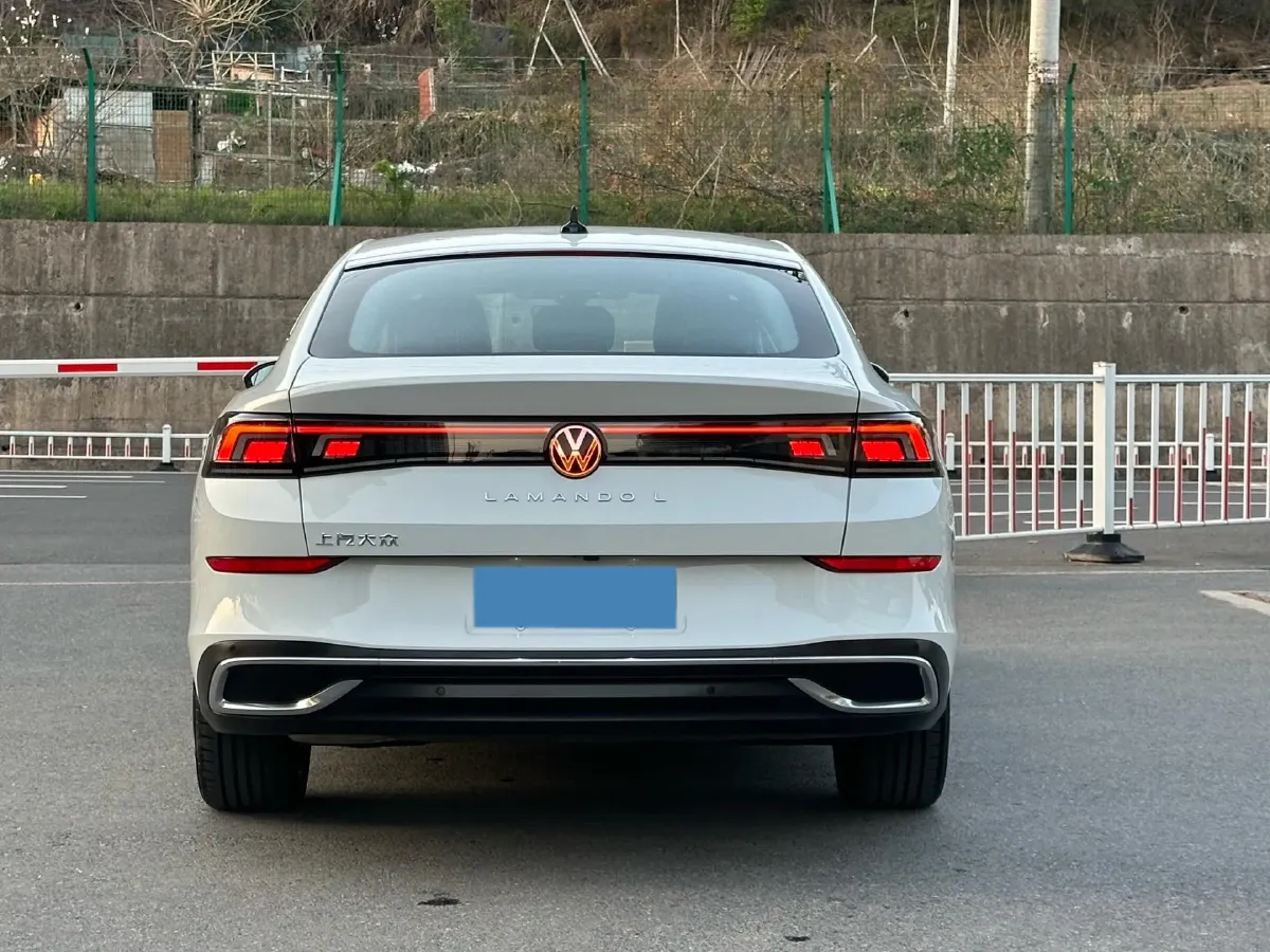 2025 Volkswagen Lamando 1.4T 150HP L4 7DCT,autocango,china used car exporter,china ev exporter,chinese used car exporter,chinese used ev exporter