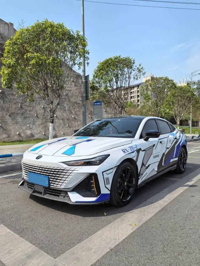 2022 ChangAn UNI-V 1.5T 188HP L4 7DCT,autocango,china used car exporter,china ev exporter,chinese used car exporter,chinese used ev exporter