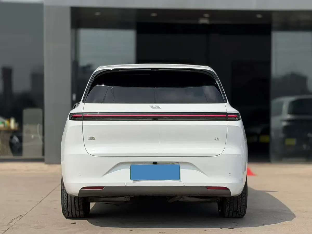 2024 Li L6 Range Extended 154HP L4 REEV 36.8KWH,autocango,china used car exporter,china ev exporter,chinese used car exporter,chinese used ev exporter