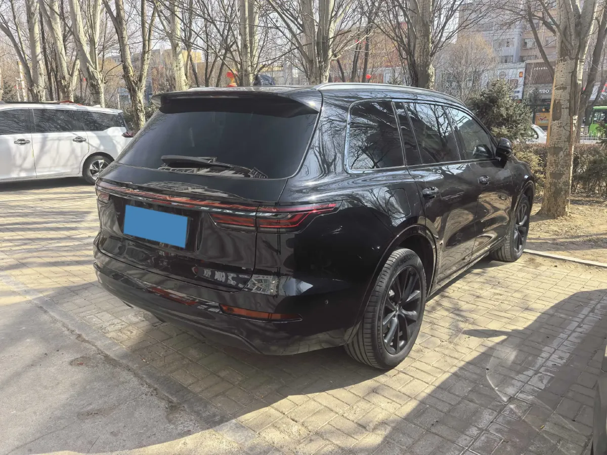 2021 Li ONE Range Extended 131HP REEV 40.5KWH,autocango,china used car exporter,china ev exporter,chinese used car exporter,chinese used ev exporter