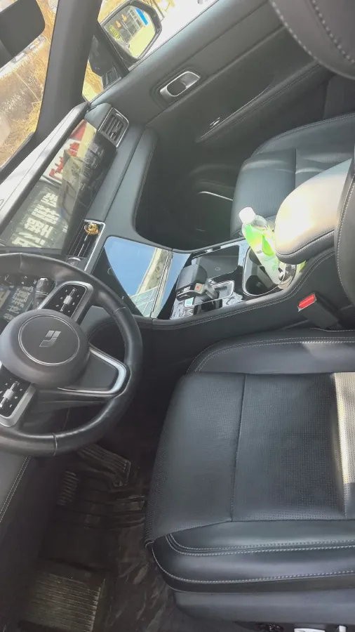 2021 Li ONE Range Extended 131HP REEV 40.5KWH,autocango,china used car exporter,china ev exporter,chinese used car exporter,chinese used ev exporter