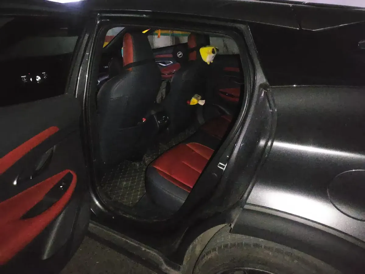 2020 ChangAn UNI-T 1.5T 180HP L4 7DCT,autocango,china used car exporter,china ev exporter,chinese used car exporter,chinese used ev exporter