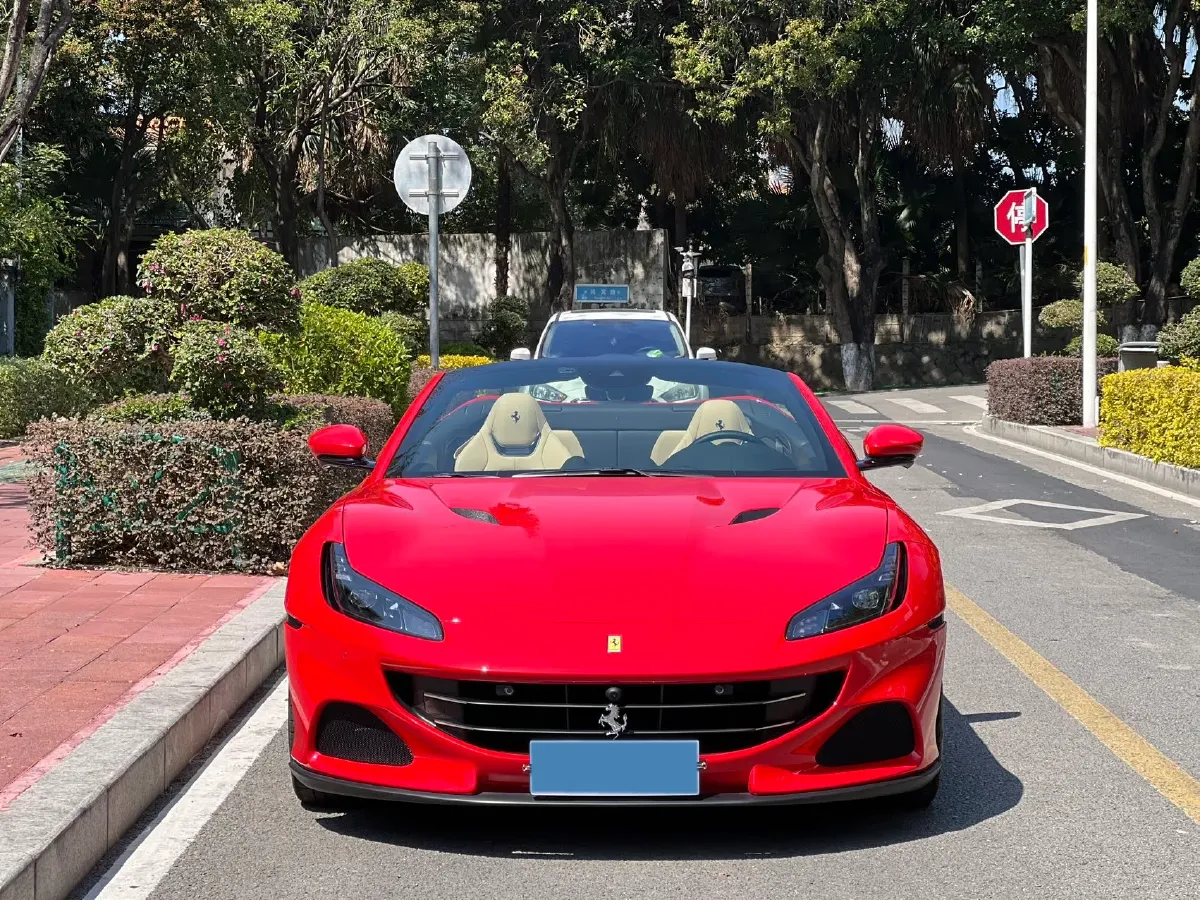 2021 Ferrari Portofino 3.9T 620HP V8 8DCT,autocango,china used car exporter,china ev exporter,chinese used car exporter,chinese used ev exporter