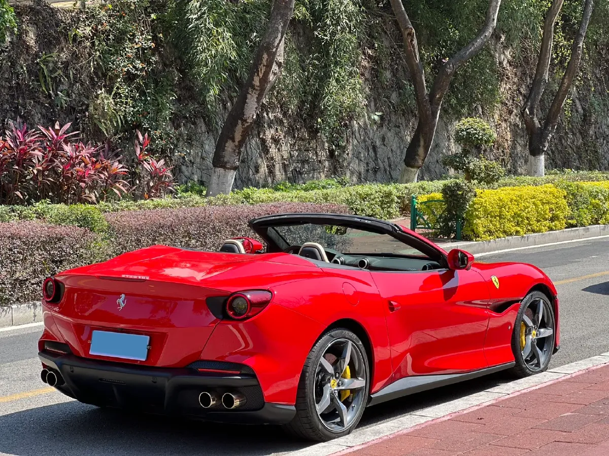 2021 Ferrari Portofino 3.9T 620HP V8 8DCT,autocango,china used car exporter,china ev exporter,chinese used car exporter,chinese used ev exporter