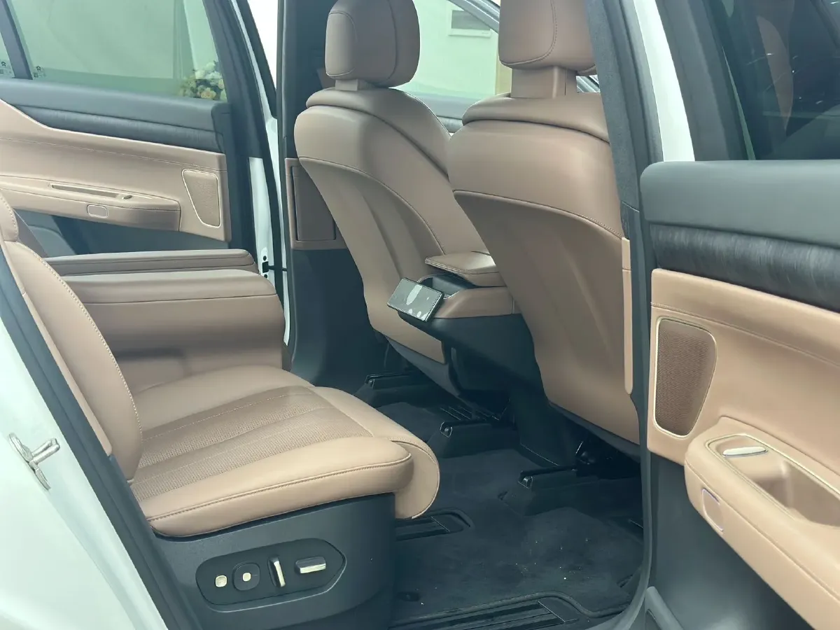 2023 NIO ES8 BEV 75KWH,autocango,china used car exporter,china ev exporter,chinese used car exporter,chinese used ev exporter