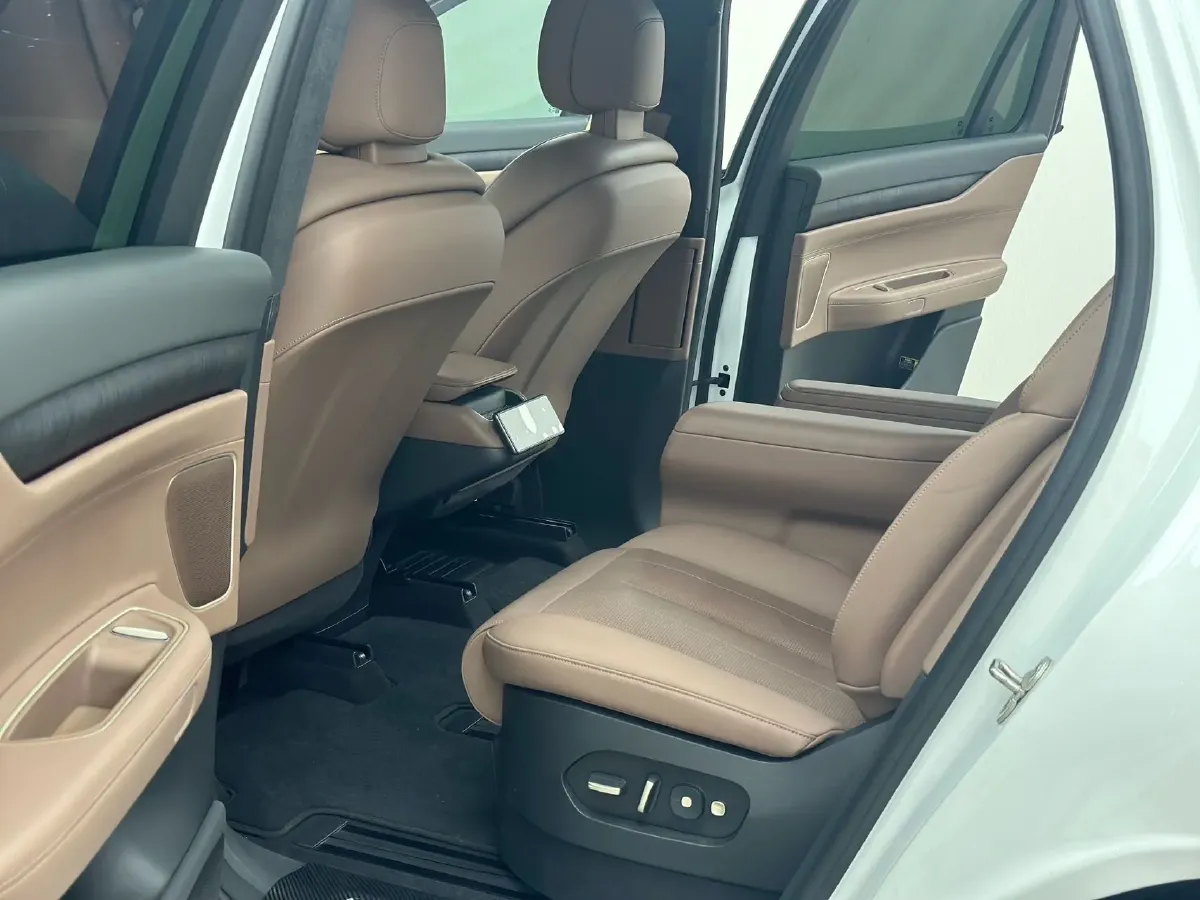 2023 NIO ES8 BEV 75KWH,autocango,china used car exporter,china ev exporter,chinese used car exporter,chinese used ev exporter