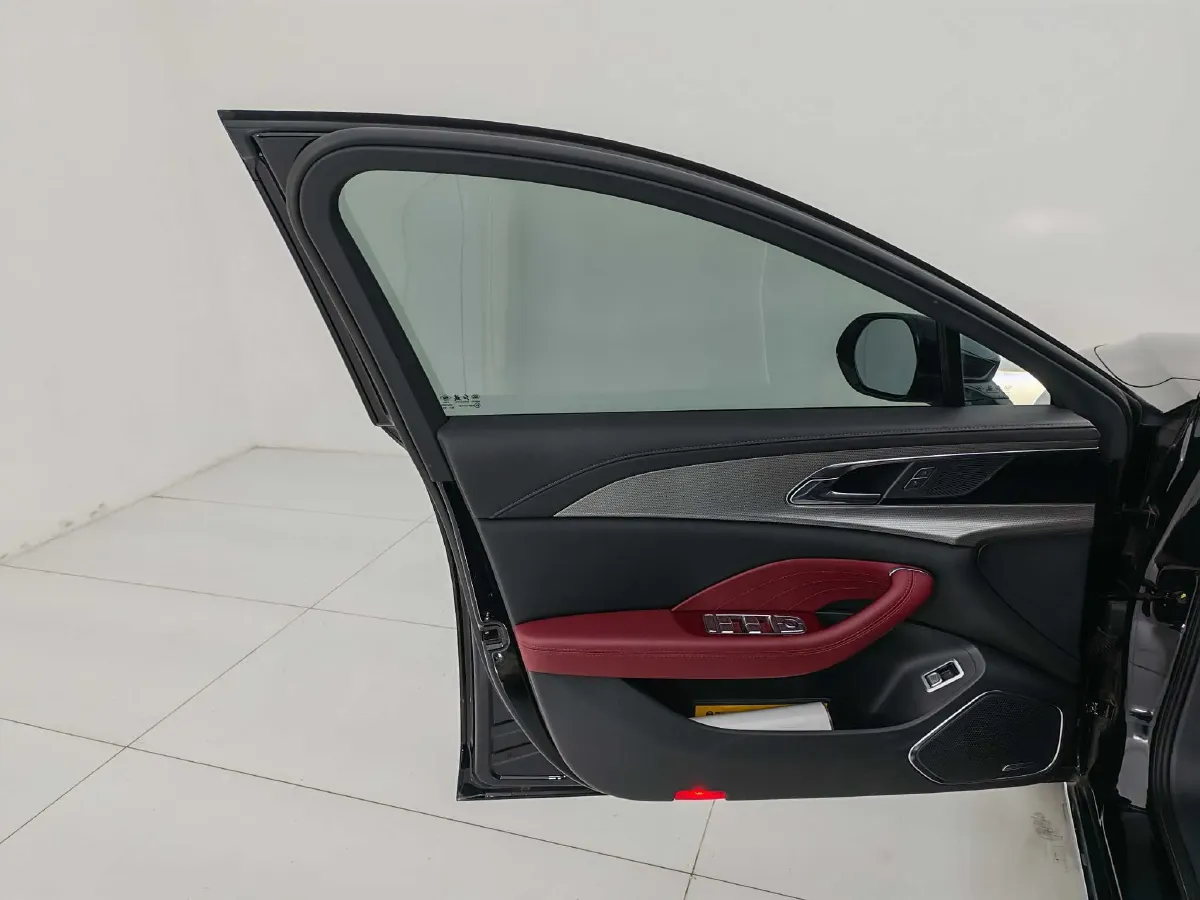 2024 HongQi H5 1.5T 169HP L4 7DCT,autocango,china used car exporter,china ev exporter,chinese used car exporter,chinese used ev exporter