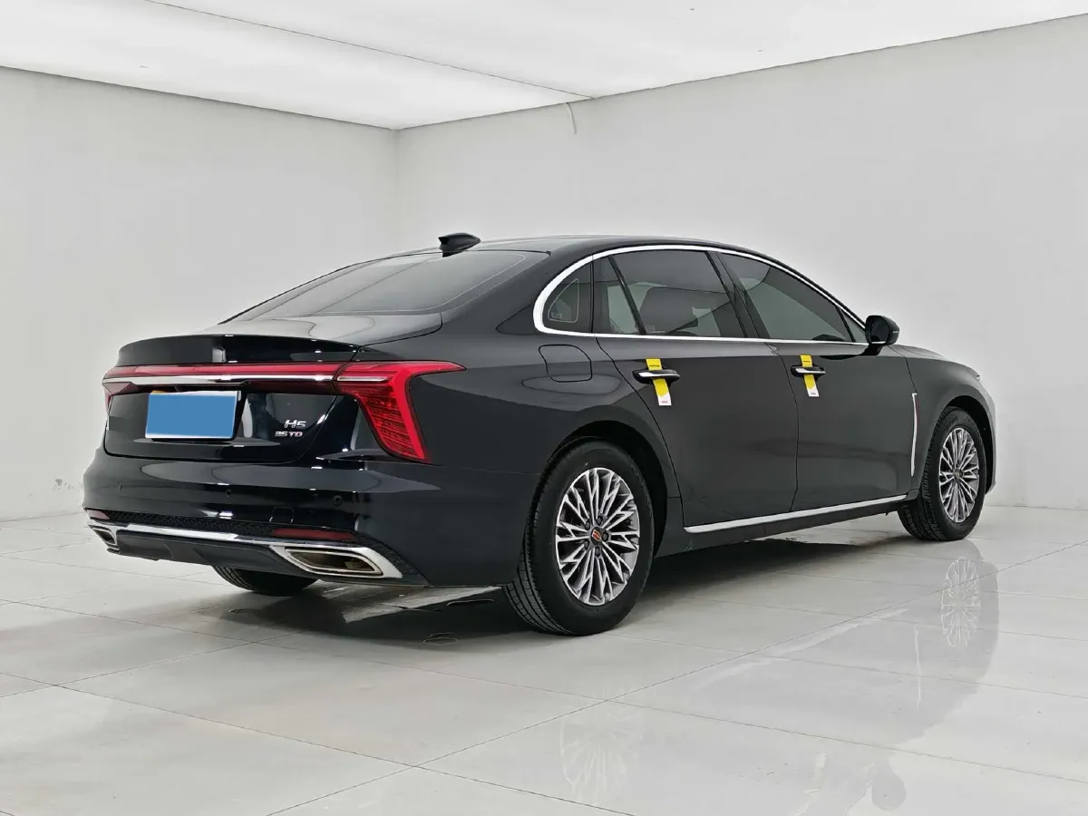 2024 HongQi H5 1.5T 169HP L4 7DCT,autocango,china used car exporter,china ev exporter,chinese used car exporter,chinese used ev exporter