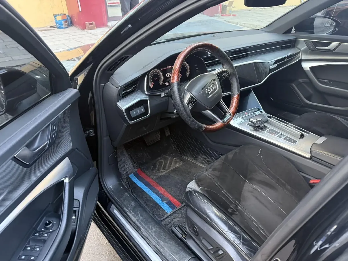 2019 Audi A6L 2.0T 190HP L4 7DCT,autocango,china used car exporter,china ev exporter,chinese used car exporter,chinese used ev exporter