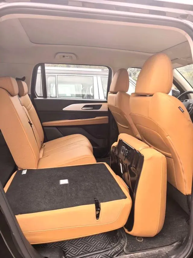 2025 Haval H5 2.0T 166HP L4 8AT,autocango,china used car exporter,china ev exporter,chinese used car exporter,chinese used ev exporter