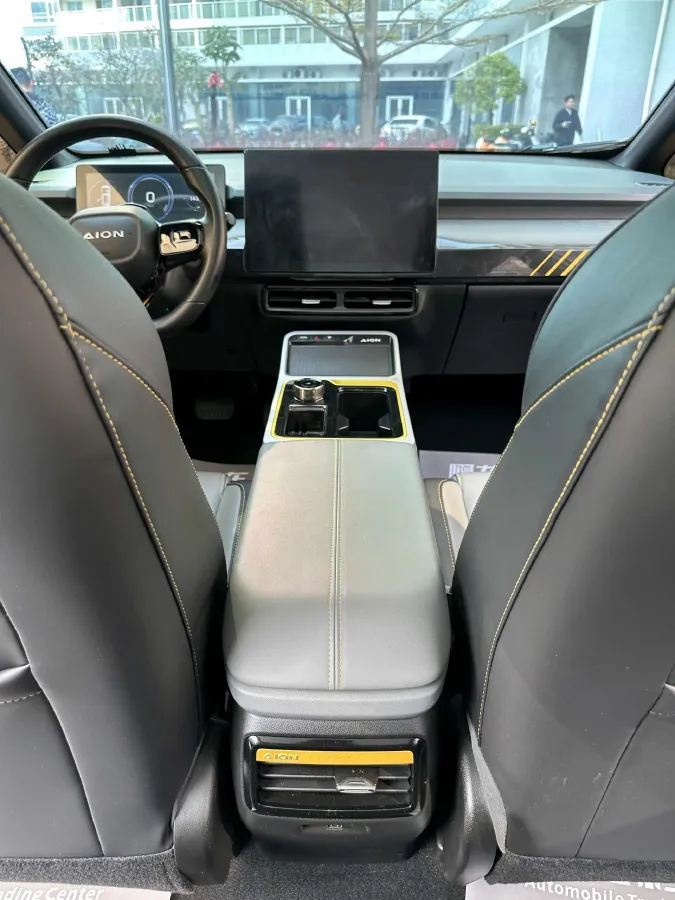 2022 Geely Okavango 1.8T 184HP L4 7DCT,autocango,china used car exporter,china ev exporter,chinese used car exporter,chinese used ev exporter