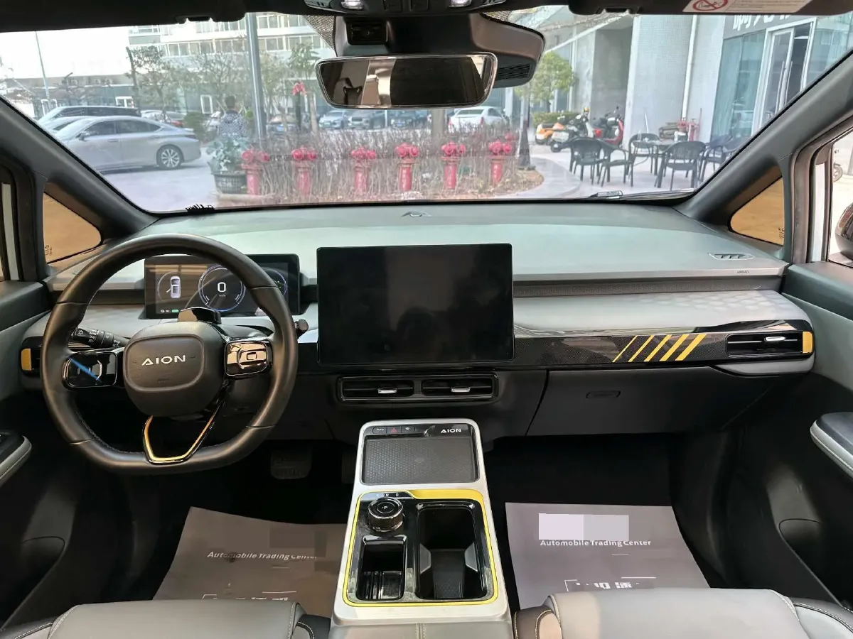 2022 Geely Okavango 1.8T 184HP L4 7DCT,autocango,china used car exporter,china ev exporter,chinese used car exporter,chinese used ev exporter