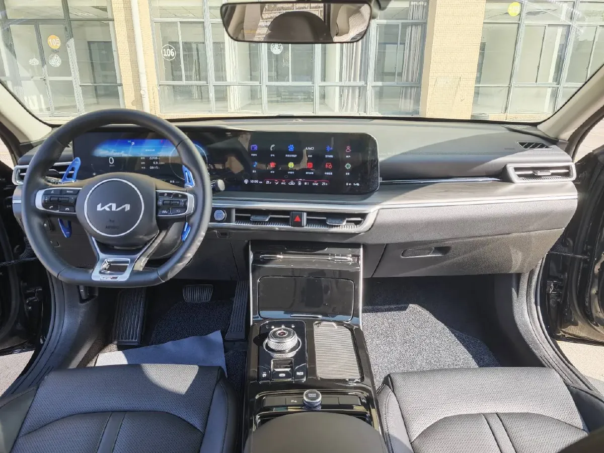 2021 Kia K5 2.0T 240HP L4 8AT,autocango,china used car exporter,china ev exporter,chinese used car exporter,chinese used ev exporter