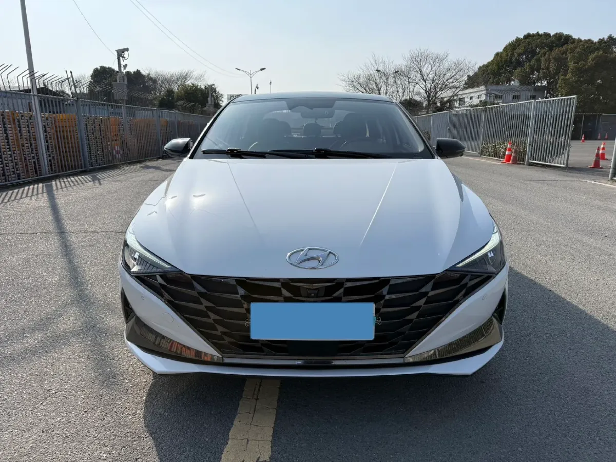 2021 Hyundai Elantra 1.5L 115HP L4 CVT,autocango,china used car exporter,china ev exporter,chinese used car exporter,chinese used ev exporter