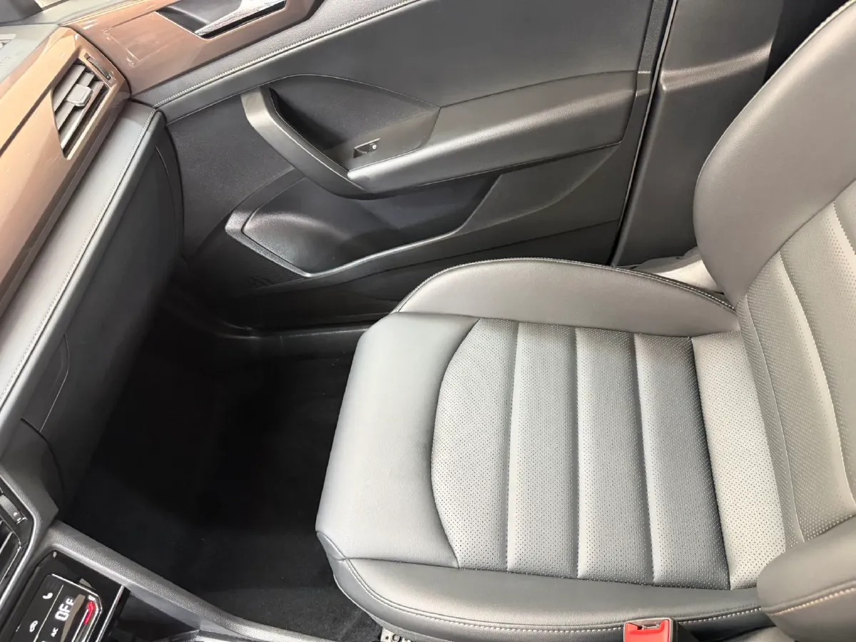 2022 Volkswagen Tharu 1.4T 150HP L4 7DCT,autocango,china used car exporter,china ev exporter,chinese used car exporter,chinese used ev exporter