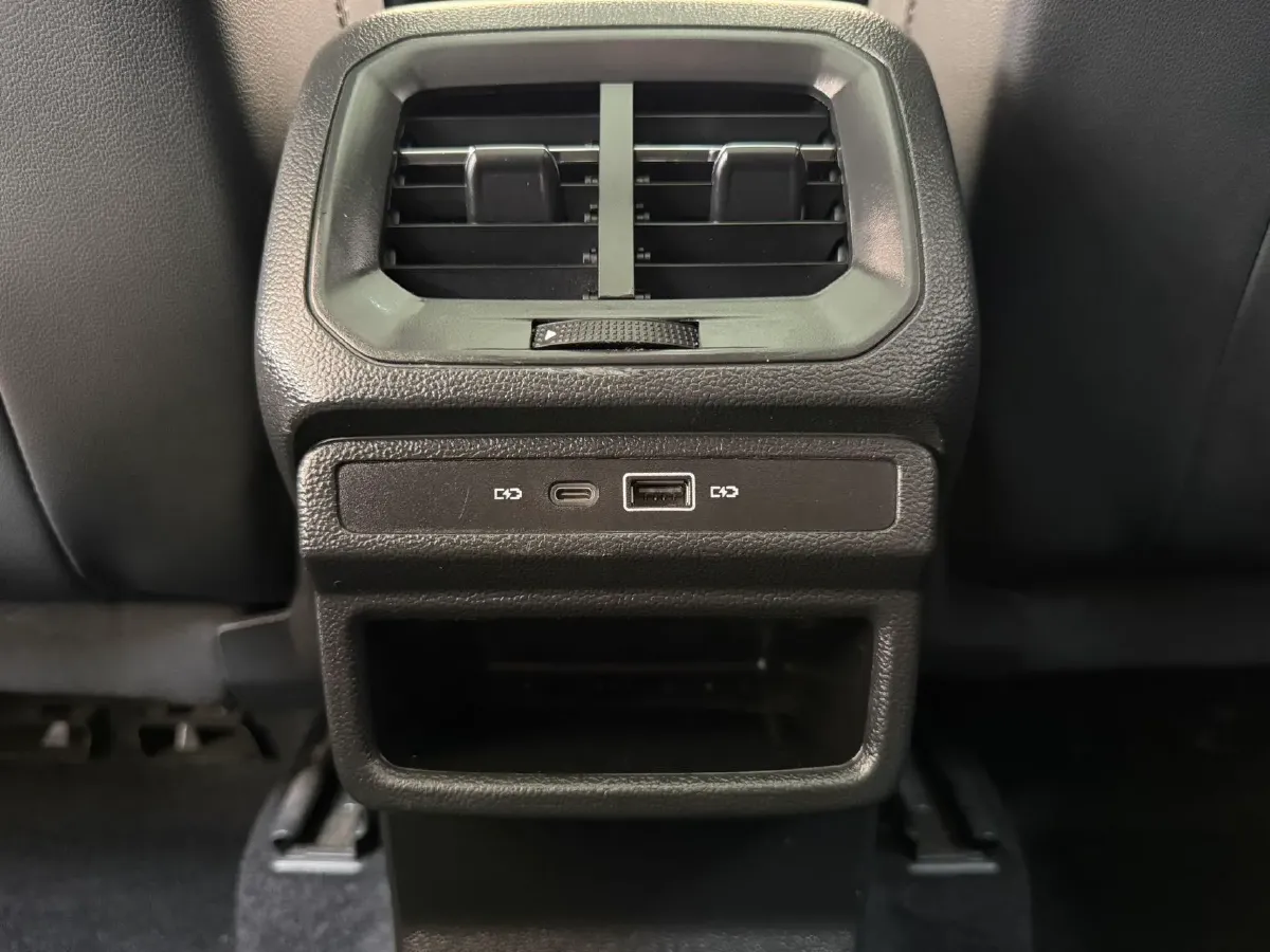 2022 Volkswagen Tharu 1.4T 150HP L4 7DCT,autocango,china used car exporter,china ev exporter,chinese used car exporter,chinese used ev exporter