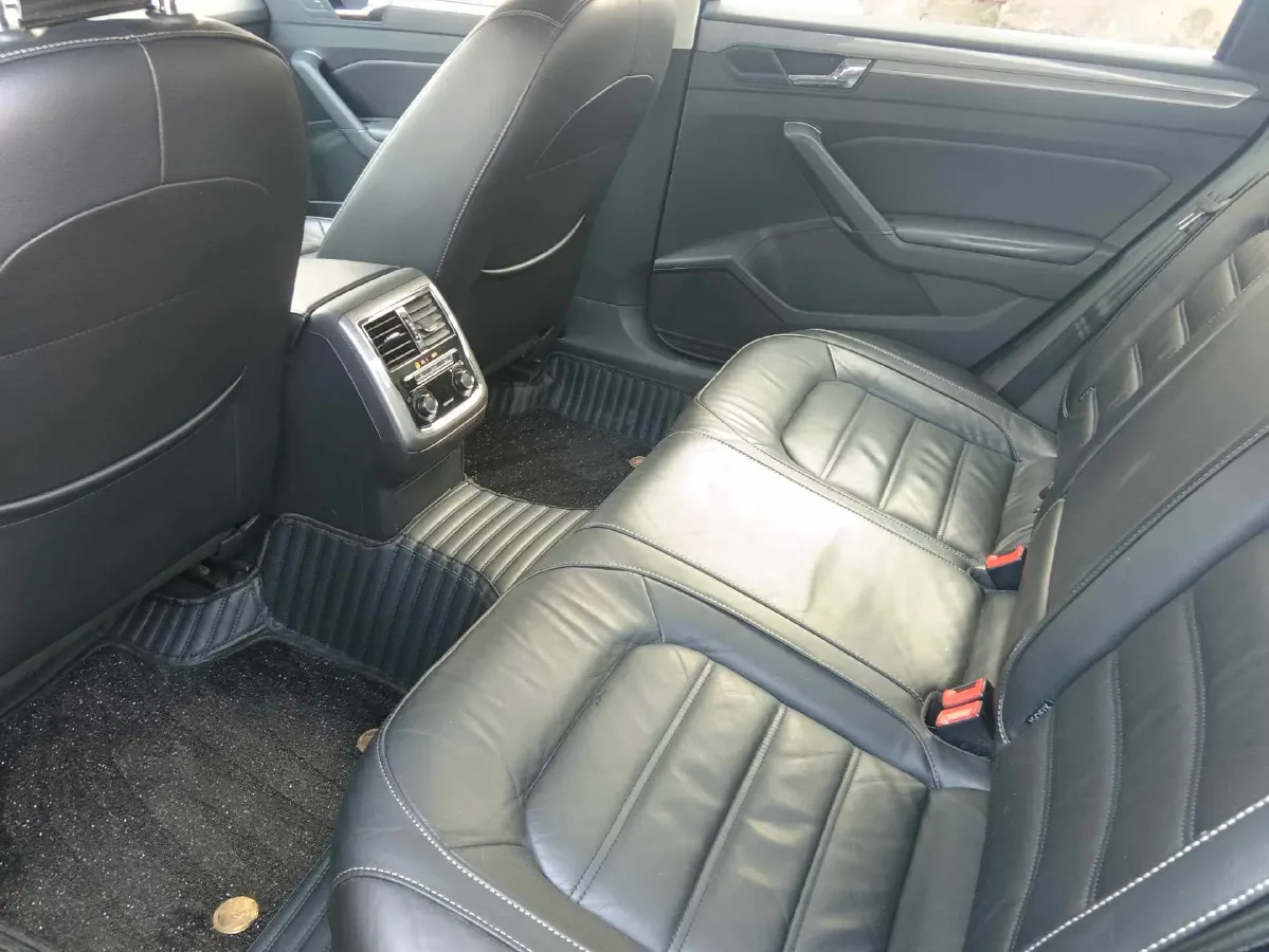 2017 Volkswagen Passat 1.8T 180HP L4 7DCT,autocango,china used car exporter,china ev exporter,chinese used car exporter,chinese used ev exporter