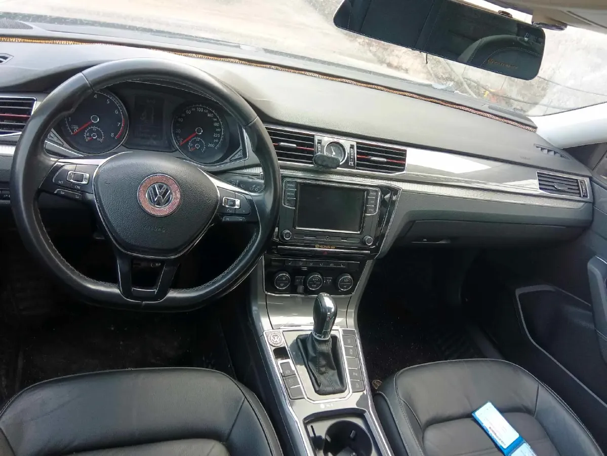 2017 Volkswagen Passat 1.8T 180HP L4 7DCT,autocango,china used car exporter,china ev exporter,chinese used car exporter,chinese used ev exporter