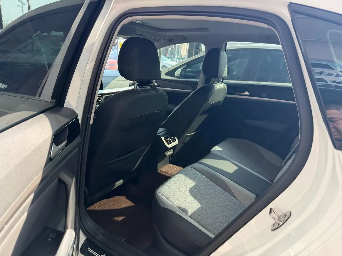 2024 Volkswagen Lavida 1.5T 160HP L4 7DCT,autocango,china used car exporter,china ev exporter,chinese used car exporter,chinese used ev exporter