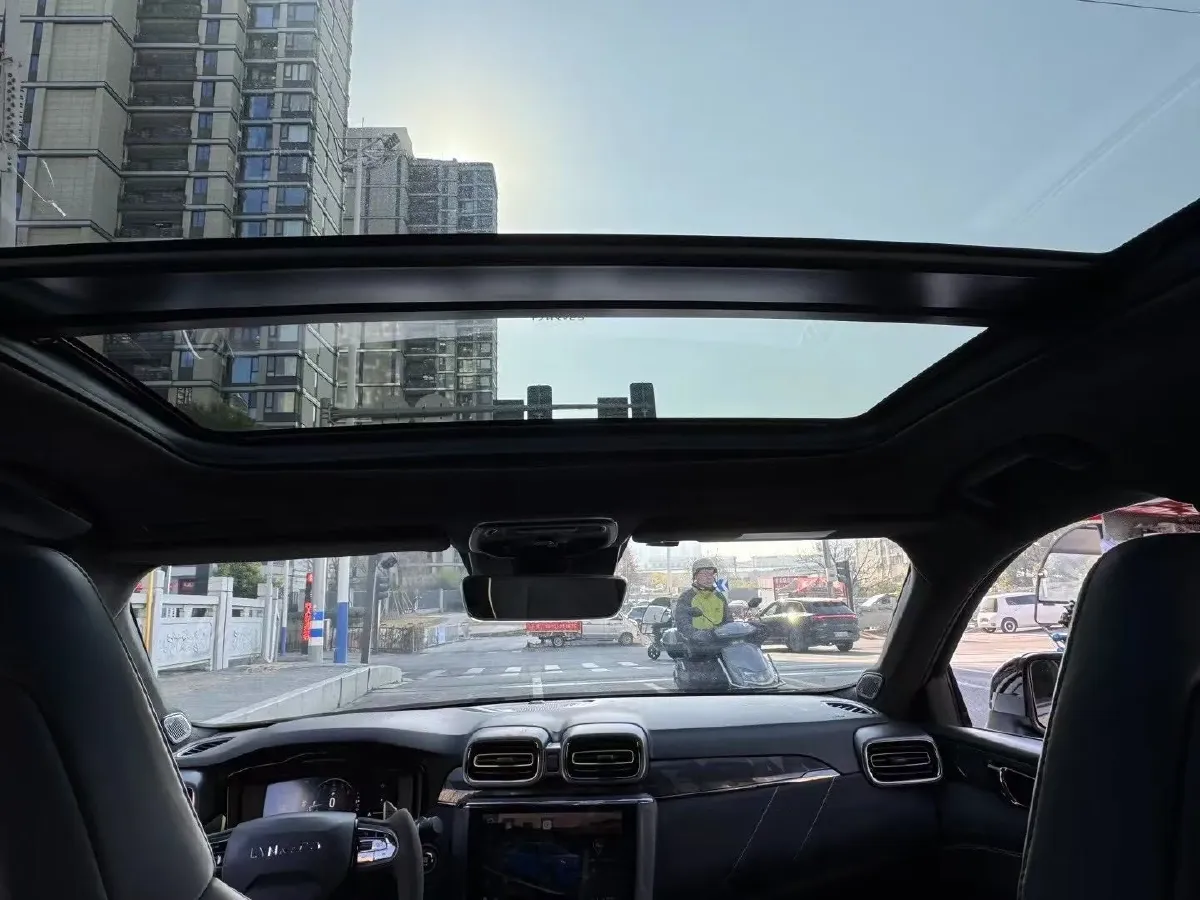 2022 LYNK&CO 03 2.0T 254HP L4 8AT,autocango,china used car exporter,china ev exporter,chinese used car exporter,chinese used ev exporter