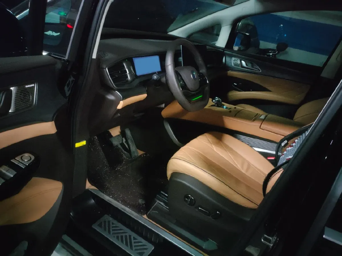 2024 Denza D9 1.5T 139HP L4 E-CVT PHEV 40KWH,autocango,china used car exporter,china ev exporter,chinese used car exporter,chinese used ev exporter