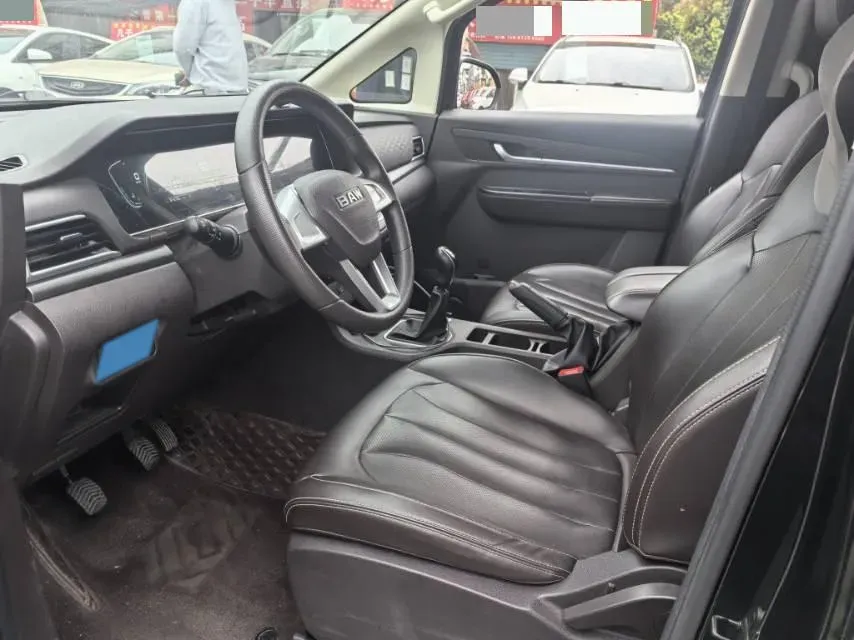 2023 BAW RuiSheng Trump M7 2.0L 122HP L4 5MT,autocango,china used car exporter,china ev exporter,chinese used car exporter,chinese used ev exporter