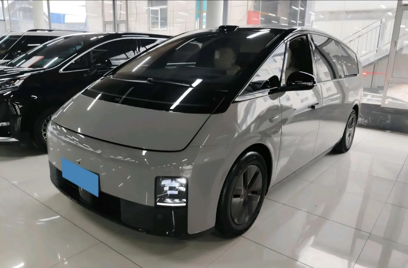 2025 Li MEGA BEV,autocango,china used car exporter,china ev exporter,chinese used car exporter,chinese used ev exporter