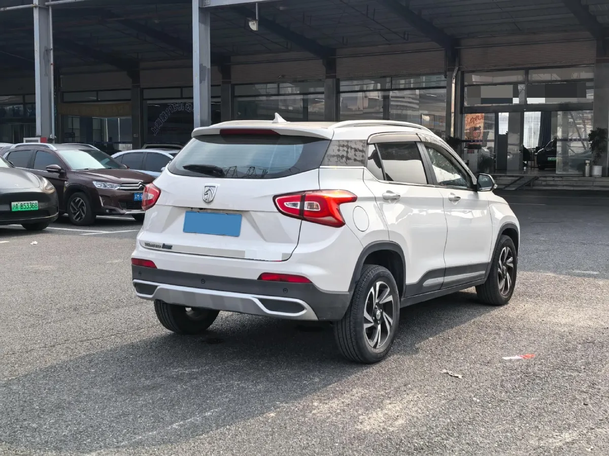 2017 HaiMa S5 Young Edition 1.6L 122HP L4 5MT,autocango,china used car exporter,china ev exporter,chinese used car exporter,chinese used ev exporter