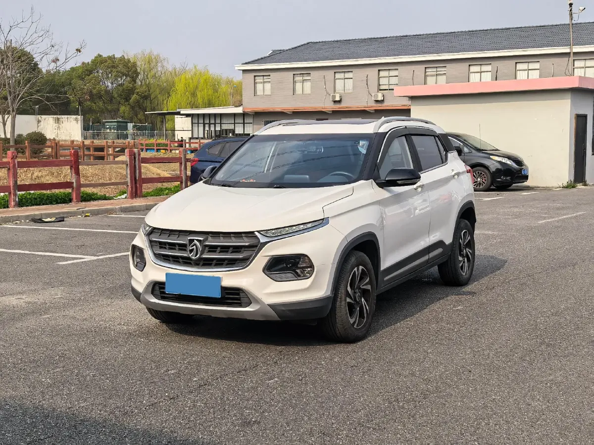 2017 HaiMa S5 Young Edition 1.6L 122HP L4 5MT,autocango,china used car exporter,china ev exporter,chinese used car exporter,chinese used ev exporter