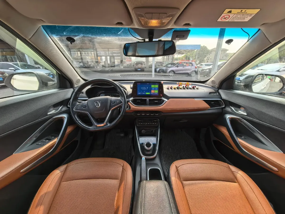 2017 HaiMa S5 Young Edition 1.6L 122HP L4 5MT,autocango,china used car exporter,china ev exporter,chinese used car exporter,chinese used ev exporter