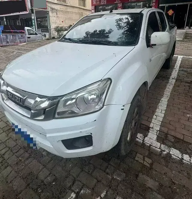 2020 JMC BaoDian 2.5T 140HP L4 5MT,autocango,china used car exporter,china ev exporter,chinese used car exporter,chinese used ev exporter