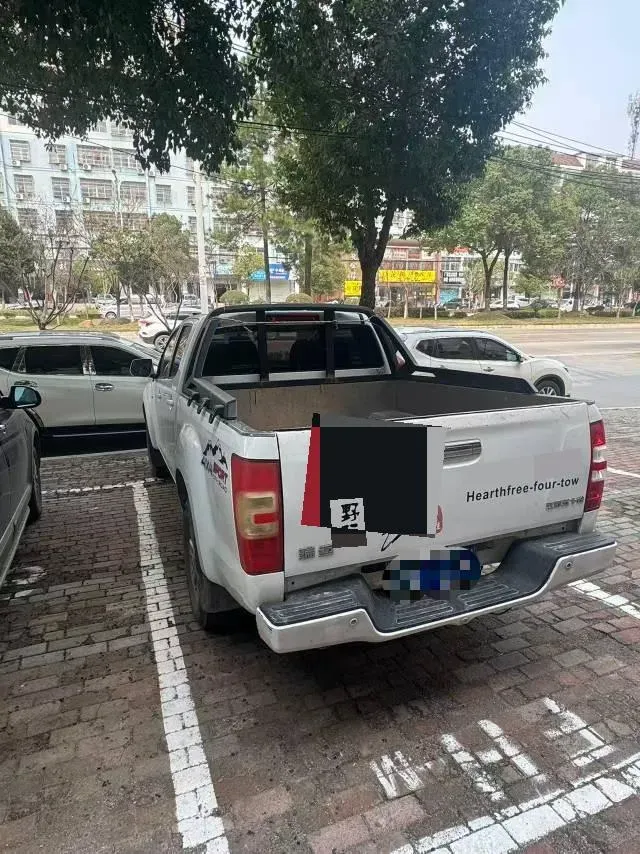 2020 JMC BaoDian 2.5T 140HP L4 5MT,autocango,china used car exporter,china ev exporter,chinese used car exporter,chinese used ev exporter