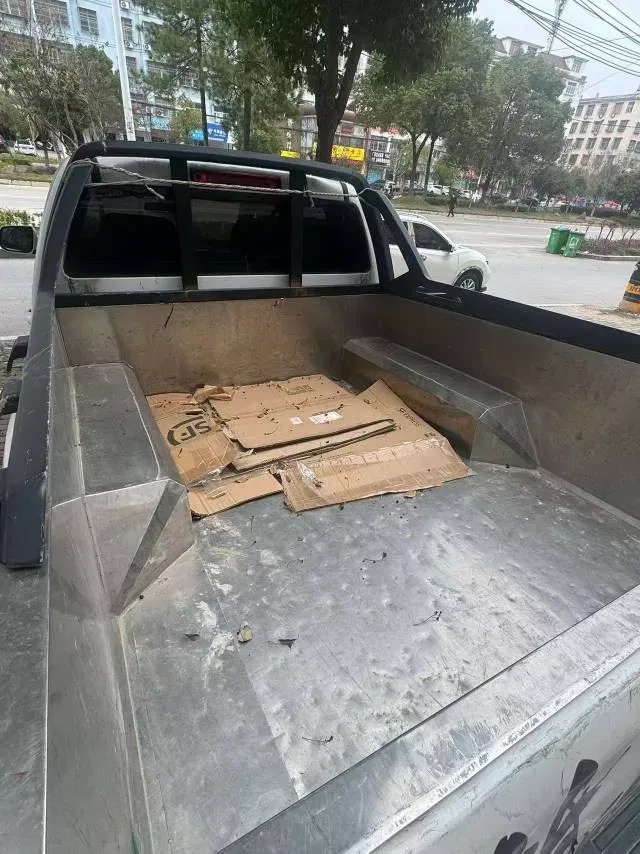 2020 JMC BaoDian 2.5T 140HP L4 5MT,autocango,china used car exporter,china ev exporter,chinese used car exporter,chinese used ev exporter