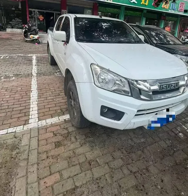 2020 JMC BaoDian 2.5T 140HP L4 5MT,autocango,china used car exporter,china ev exporter,chinese used car exporter,chinese used ev exporter