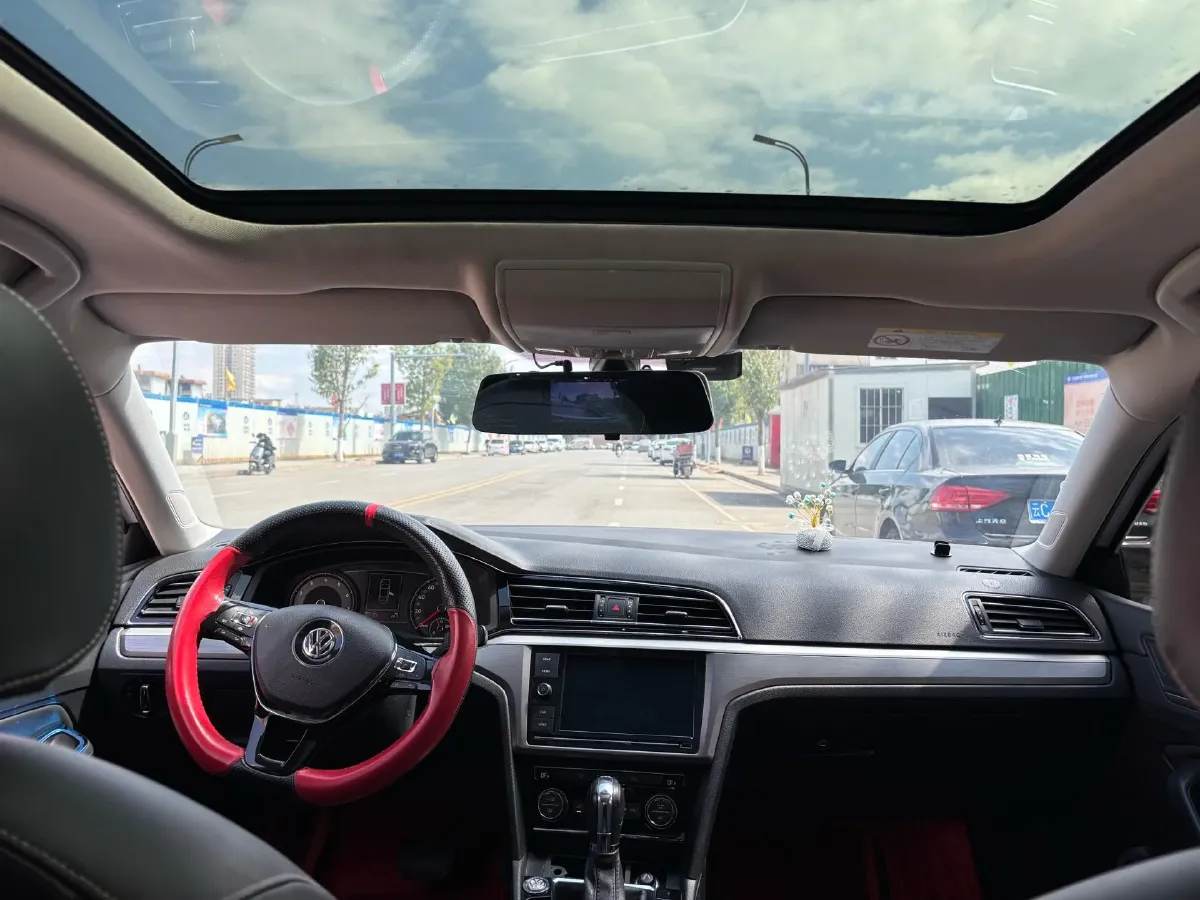 2019 Volkswagen Passat 1.4T 150HP L4 7DCT,autocango,china used car exporter,china ev exporter,chinese used car exporter,chinese used ev exporter