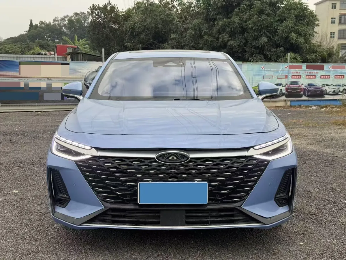 2022 Chery Arrizo 8 1.6T 197HP L4 7DCT,autocango,china used car exporter,china ev exporter,chinese used car exporter,chinese used ev exporter