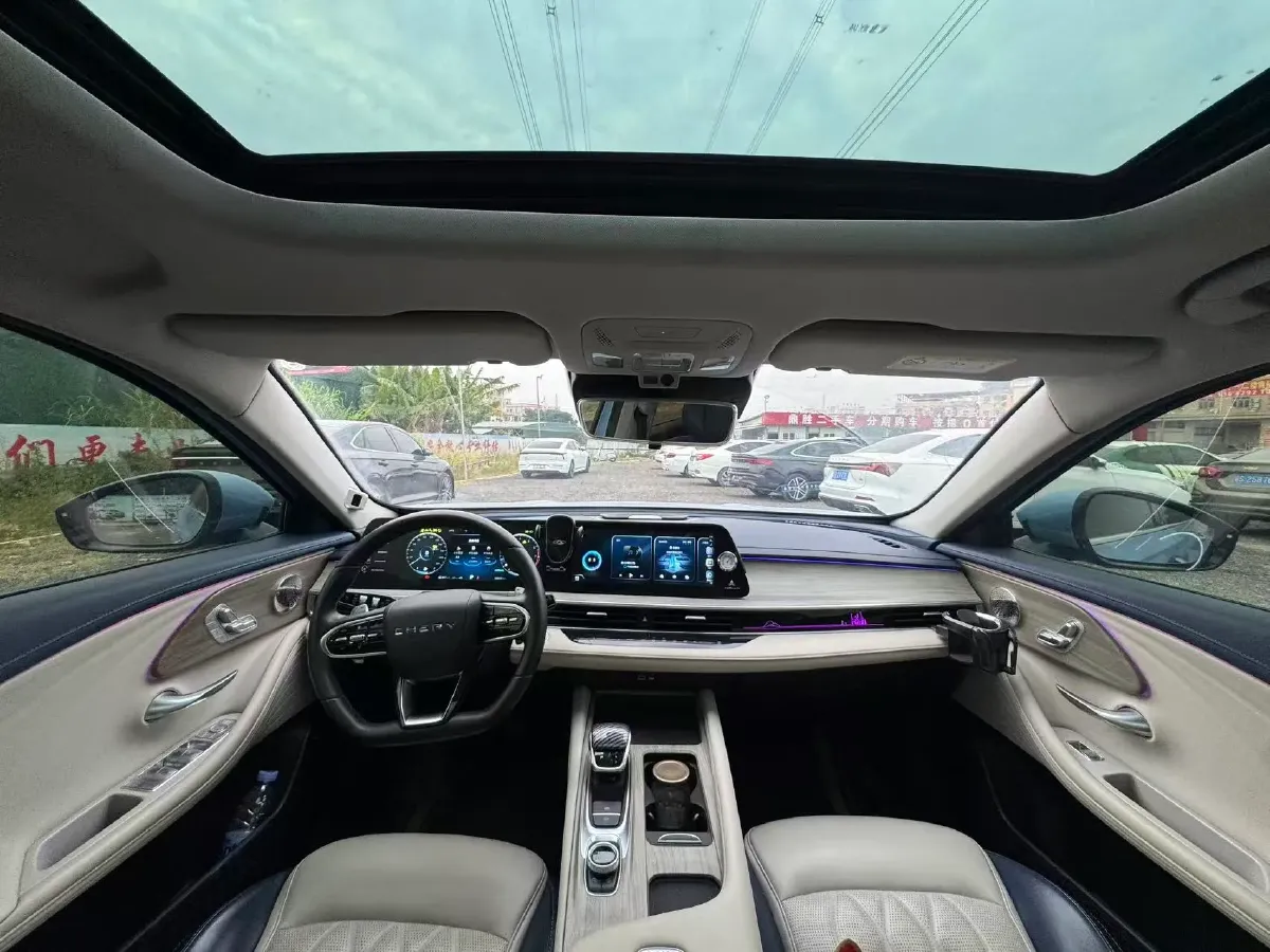 2022 Chery Arrizo 8 1.6T 197HP L4 7DCT,autocango,china used car exporter,china ev exporter,chinese used car exporter,chinese used ev exporter