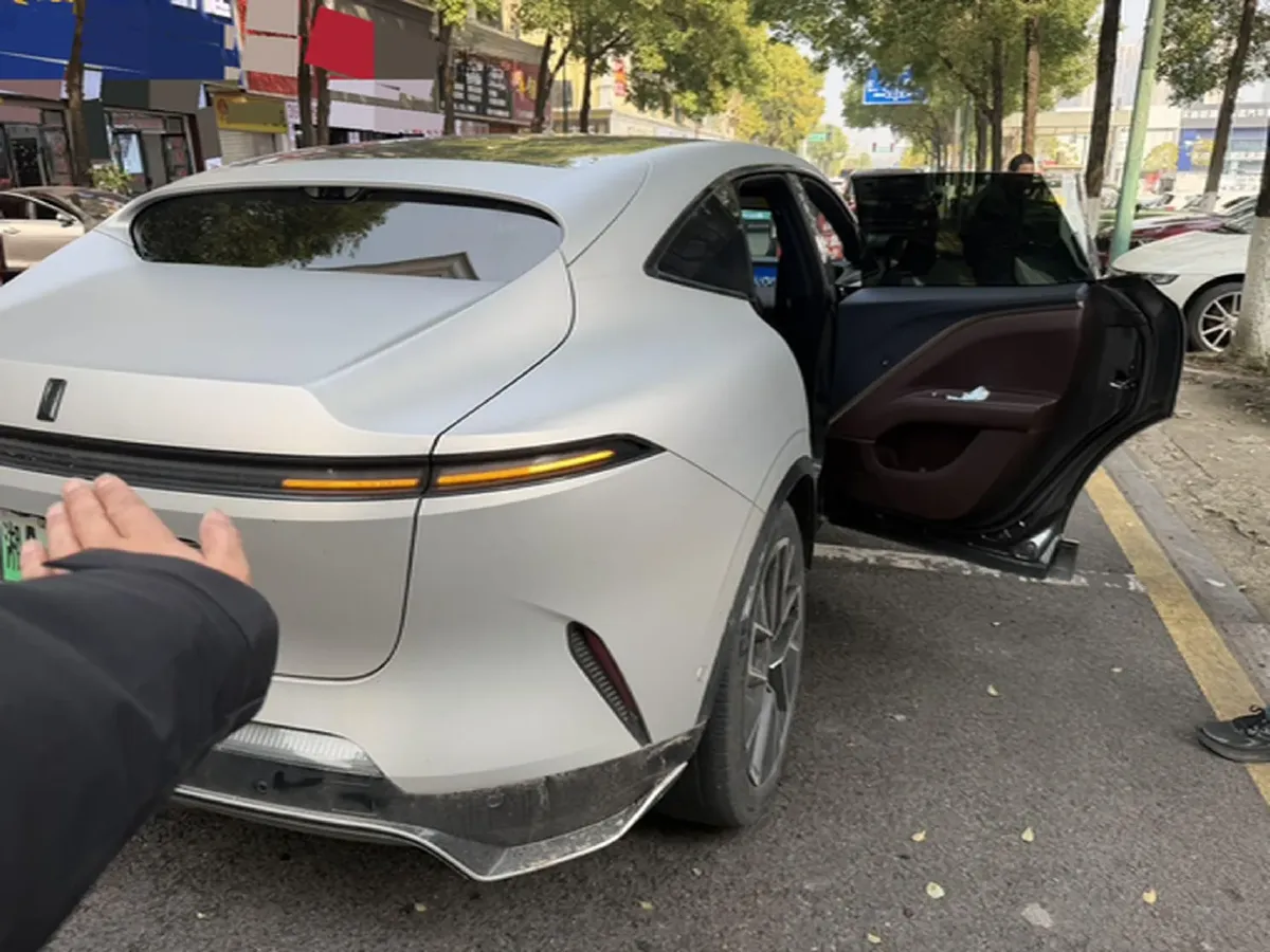 2023 Avatr 11 BEV 90.38KWH,autocango,china used car exporter,china ev exporter,chinese used car exporter,chinese used ev exporter