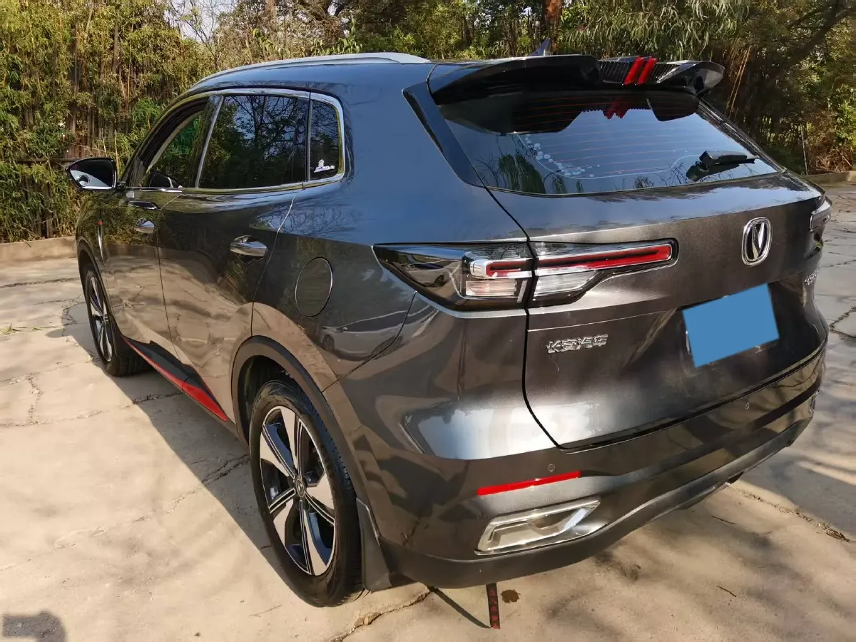 2022 ChangAn Oshan X7 Plus 1.5T 188HP L4 7DCT,autocango,china used car exporter,china ev exporter,chinese used car exporter,chinese used ev exporter