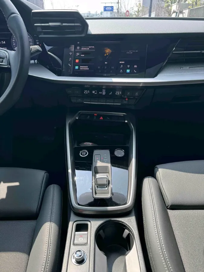 2024 Audi A3 1.4T 150HP L4 7DCT,autocango,china used car exporter,china ev exporter,chinese used car exporter,chinese used ev exporter