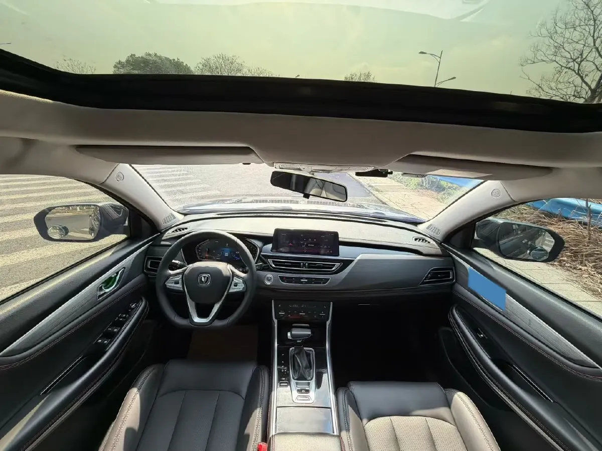 2021 ChangAn CS75 1.5T 178HP L4 7DCT,autocango,china used car exporter,china ev exporter,chinese used car exporter,chinese used ev exporter