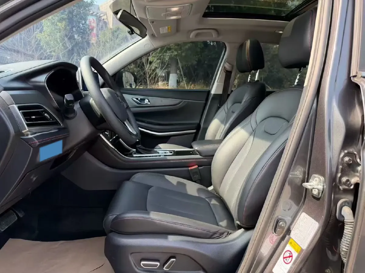 2021 ChangAn CS75 1.5T 178HP L4 7DCT,autocango,china used car exporter,china ev exporter,chinese used car exporter,chinese used ev exporter